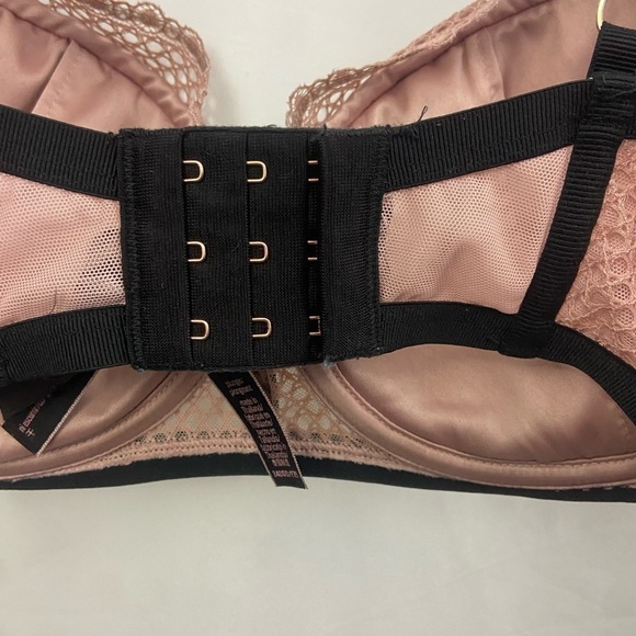 Victoria’s Secret Plunge Nude Fishnet Black 34DDD Bra - Picture 6 of 10